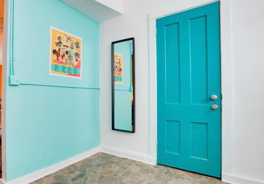 Women Only Rooms - Men Only Rooms - Free Wifi - Coffee Parking - Lockers Miami Dış mekan fotoğraf